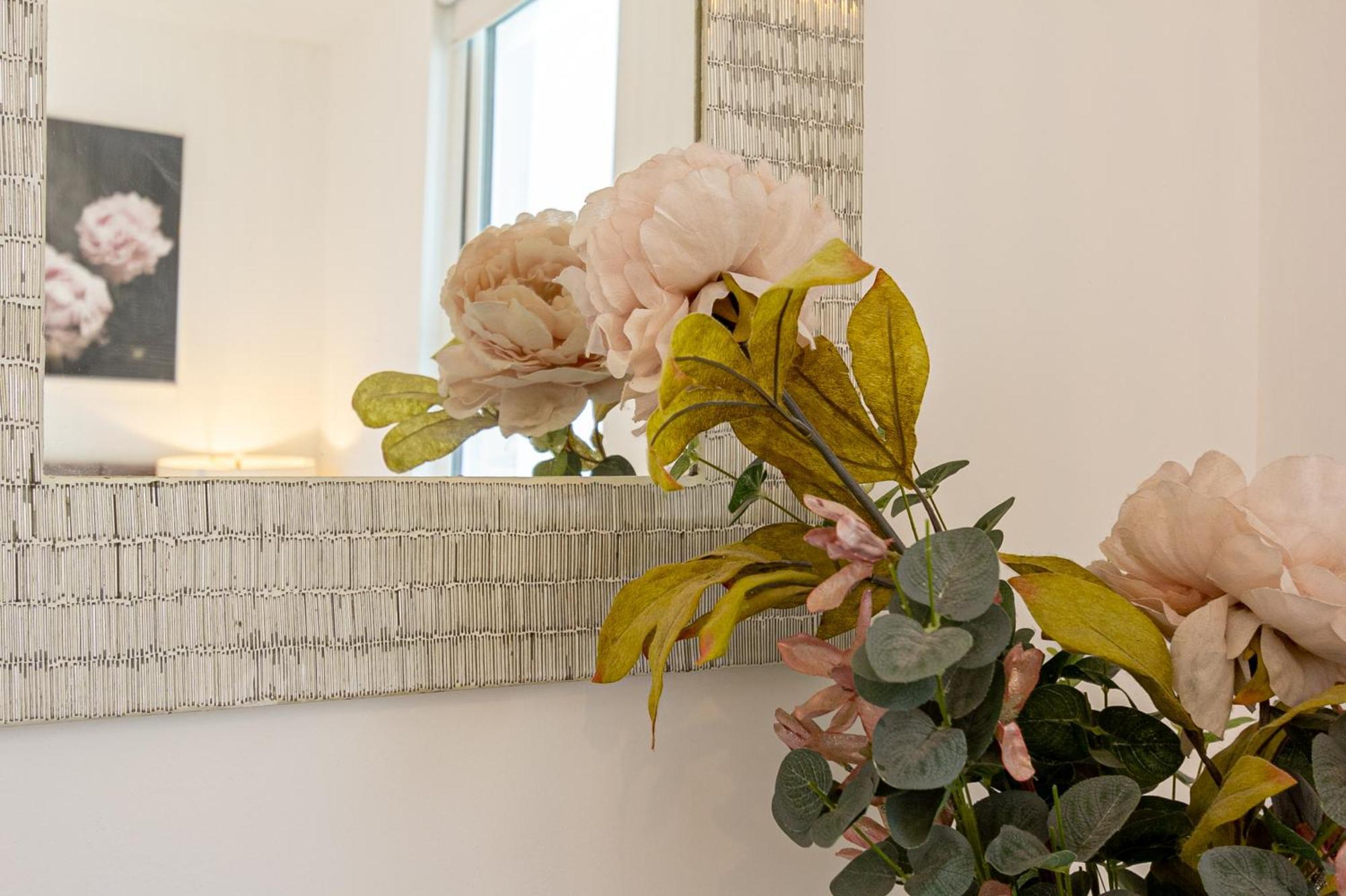 Chic 4 Bed By Station * Brighton