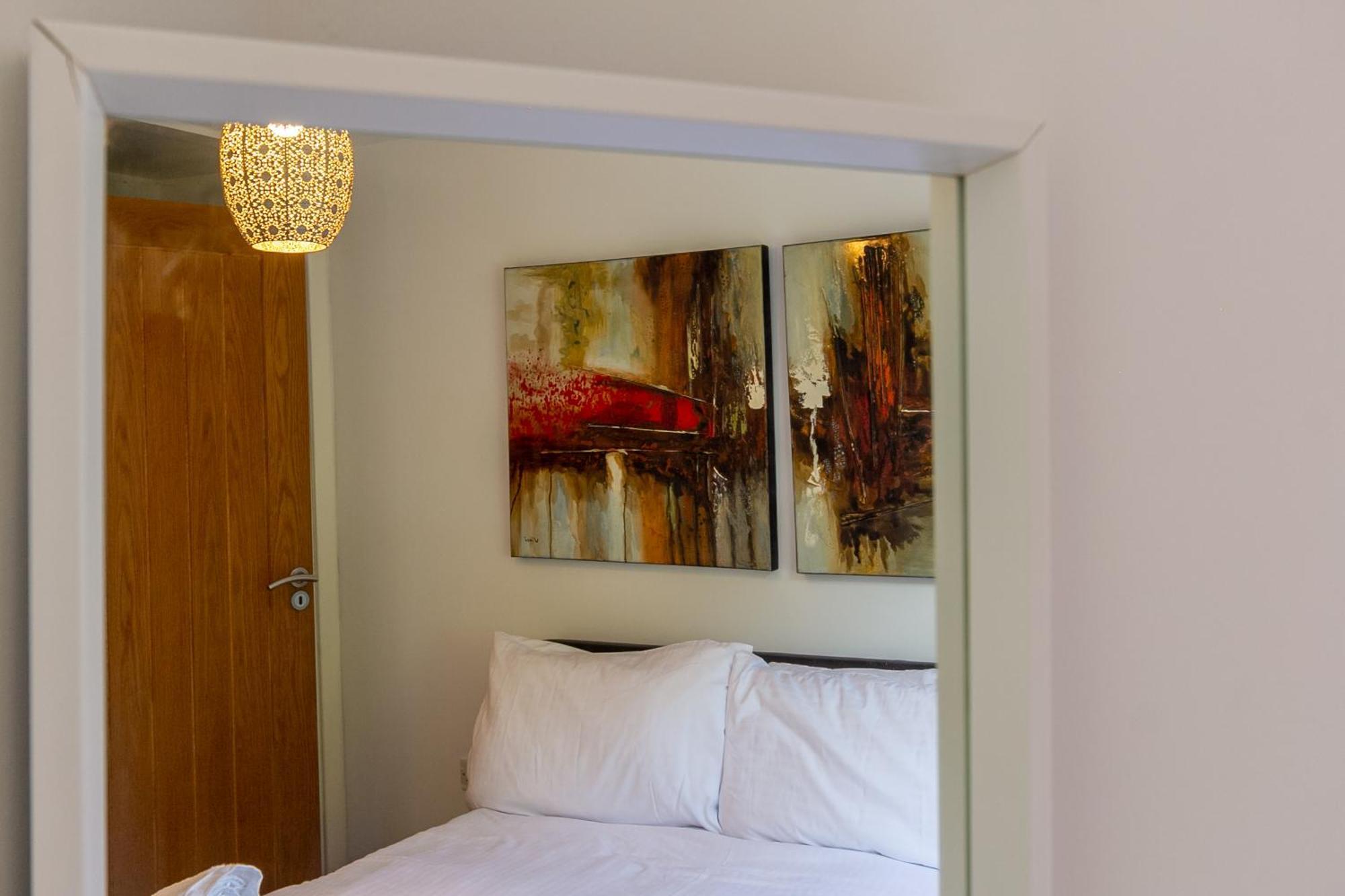 Chic 4 Bed By Station Apartment Brighton