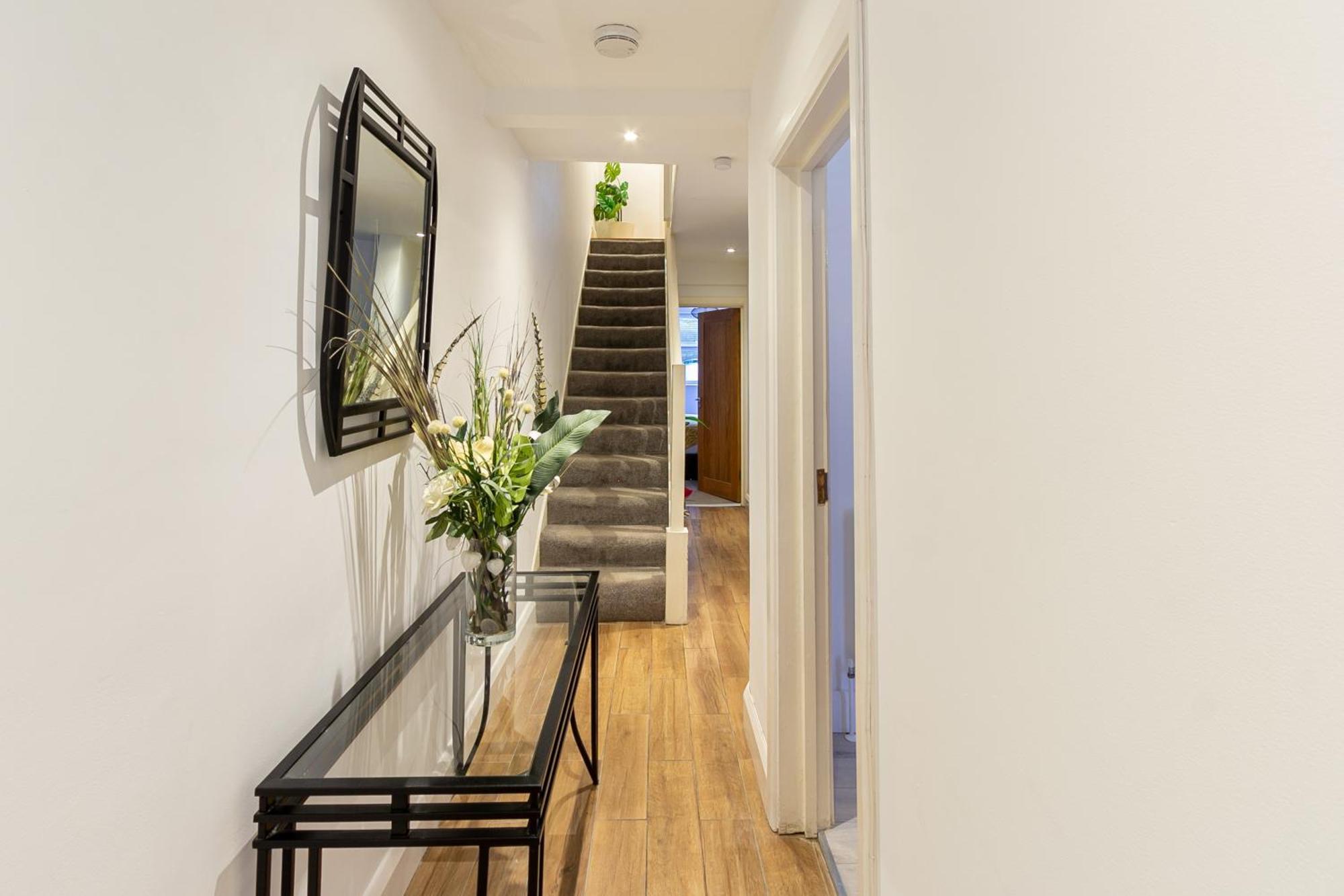 Apartment Chic 4 Bed By Station *