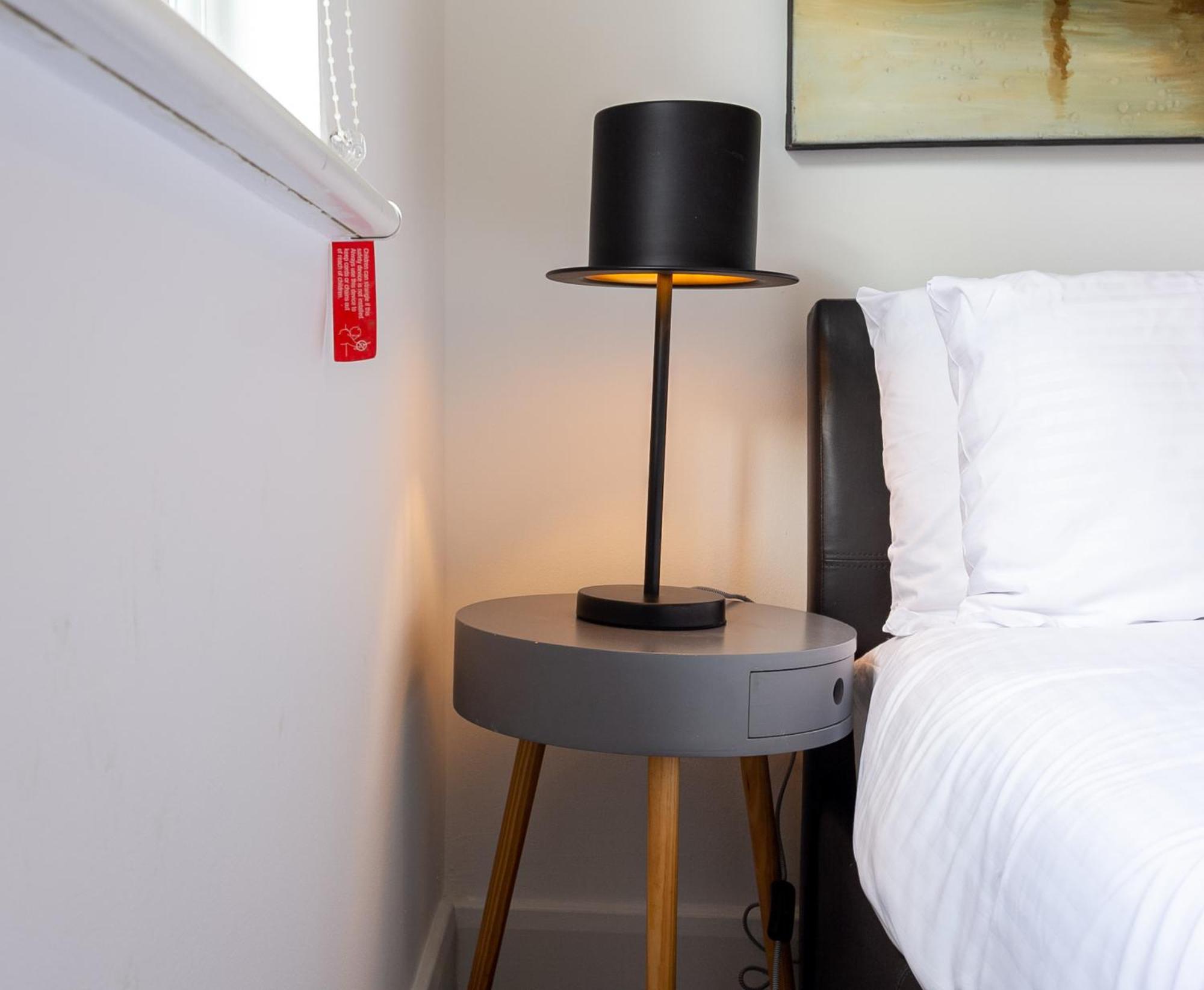 Chic 4 Bed By Station *