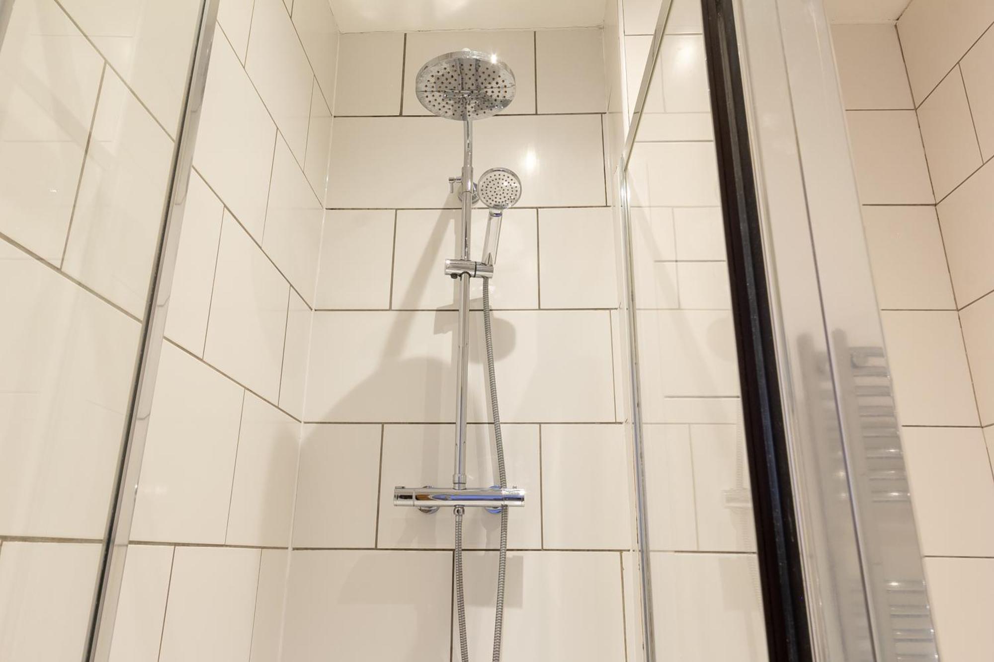 Chic 4 Bed By Station * Brighton