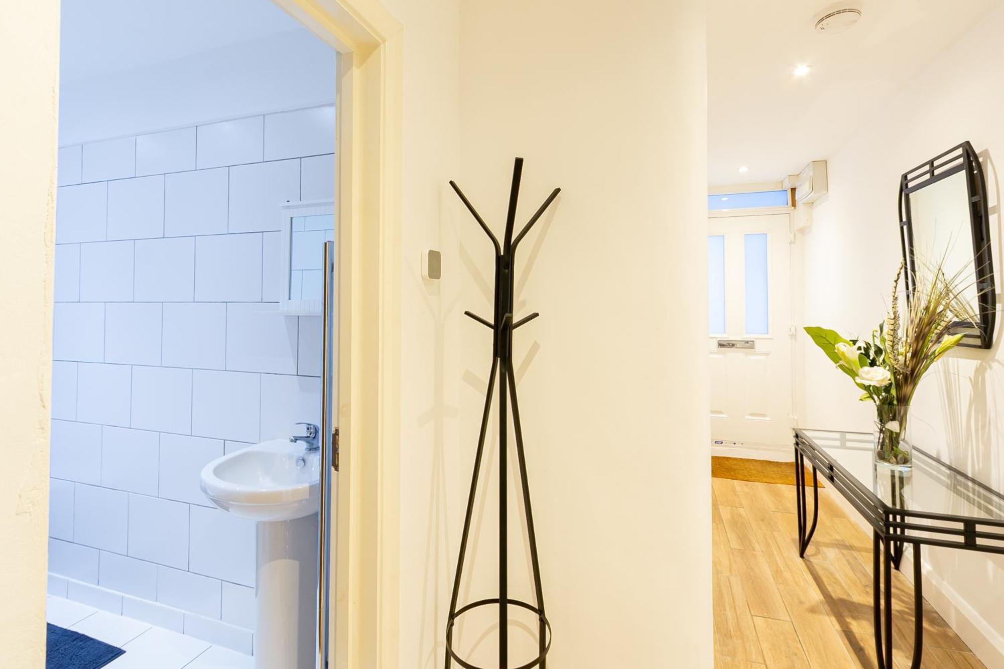 Apartment Chic 4 Bed By Station Brighton